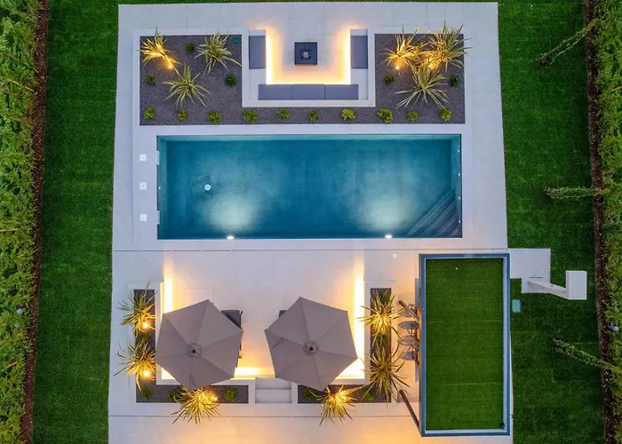 펜션 Lovely In Nova Vas With Sauna *