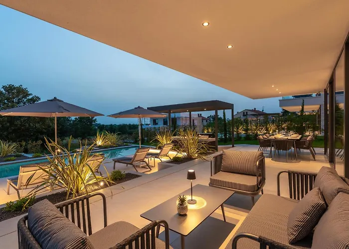 펜션 Lovely In Nova Vas With Sauna *